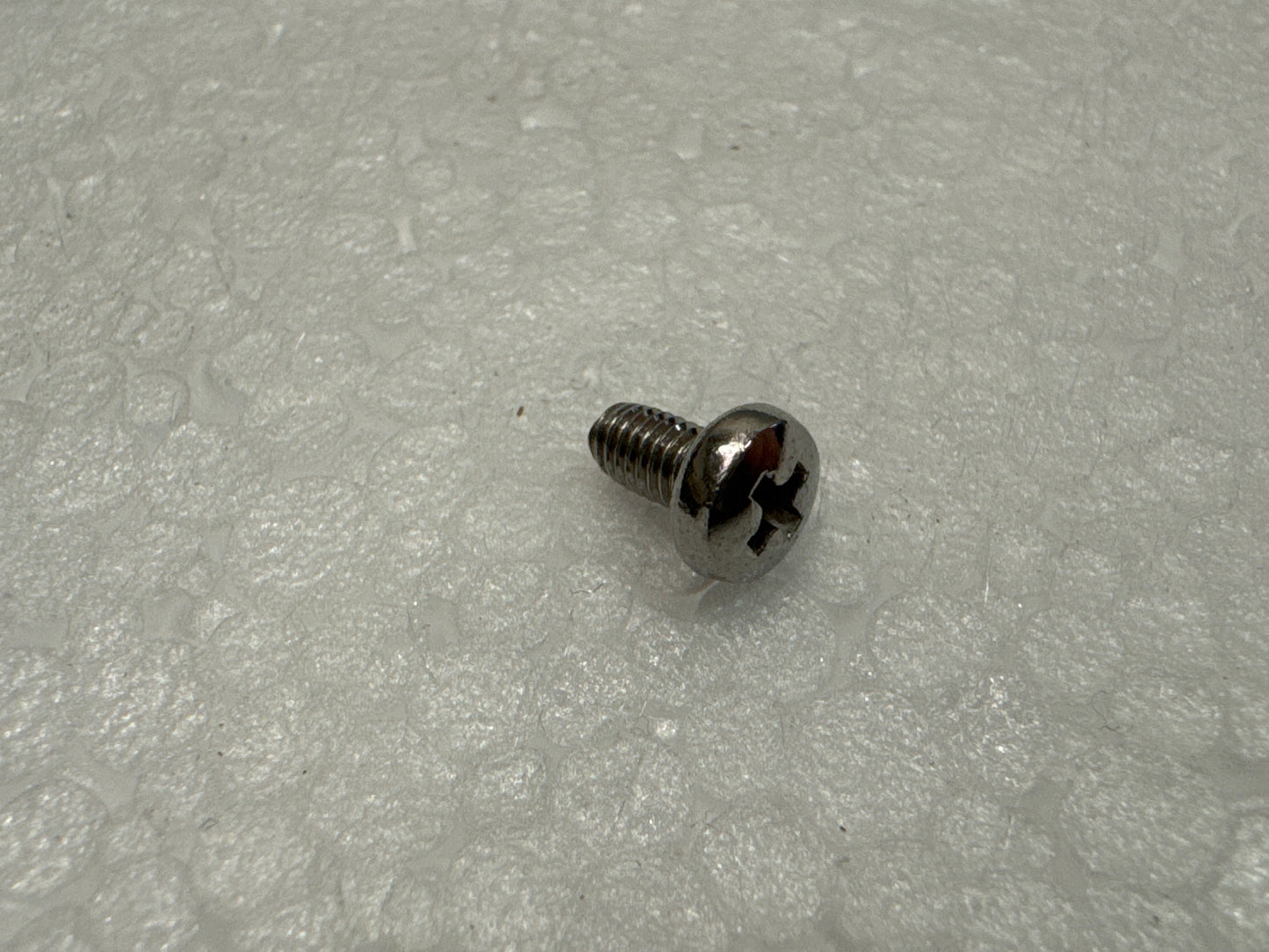 I.723 SCREW DIN 7985 M3X5ZN