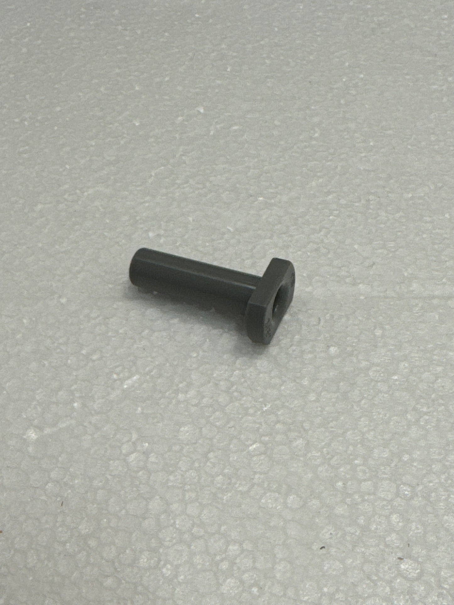 P10812S 3/8 PLUG GREY ACETAL PLUG