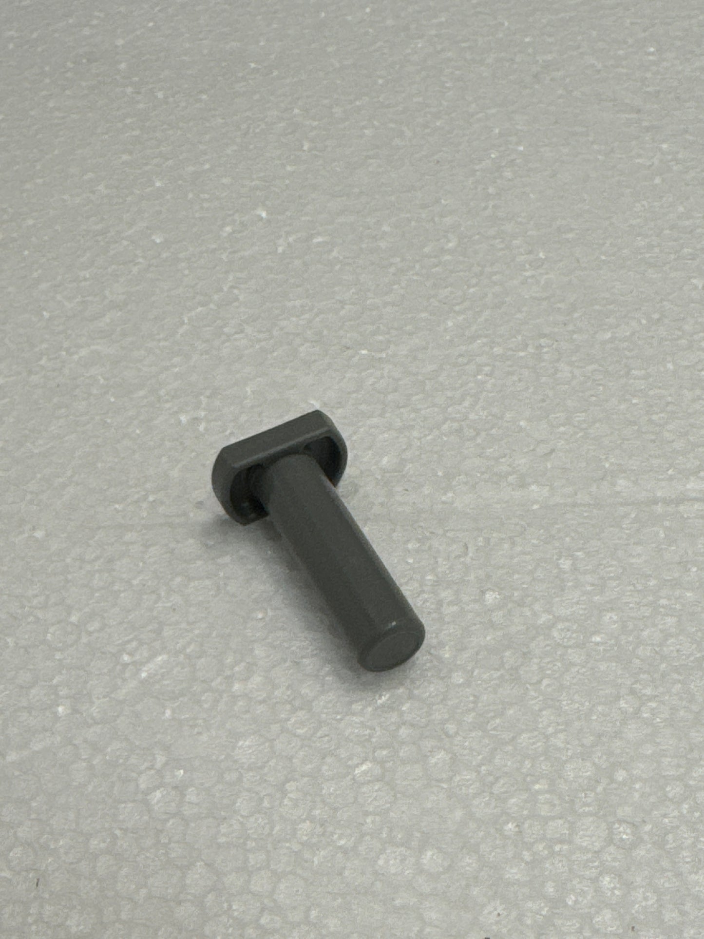 P10812S 3/8 PLUG GREY ACETAL PLUG