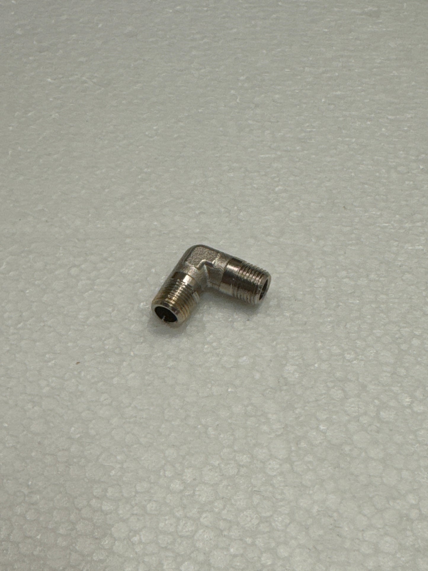 5809830 (07300001) L FITTING 1/8M-M 459
